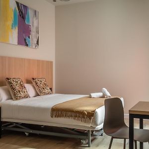 Standard Zimmer mit Kingsize-Bett
